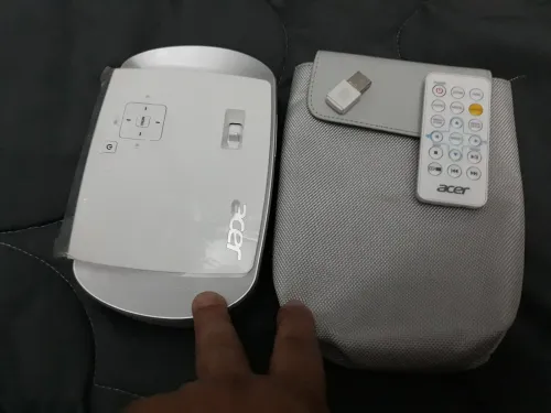 mini ondroid prof ztO spro2+ epson s98/0511/7 .acer x113/117/118 k131i .hitachi 5000 lumens