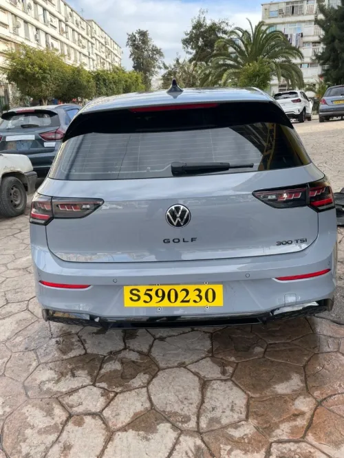 Volkswagen Golf 8 2025 R
