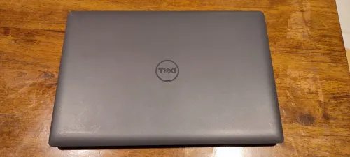 Dell Latitude 3440 i5-1345U RAM: 16 GB DDR4. Disque: 256 GB