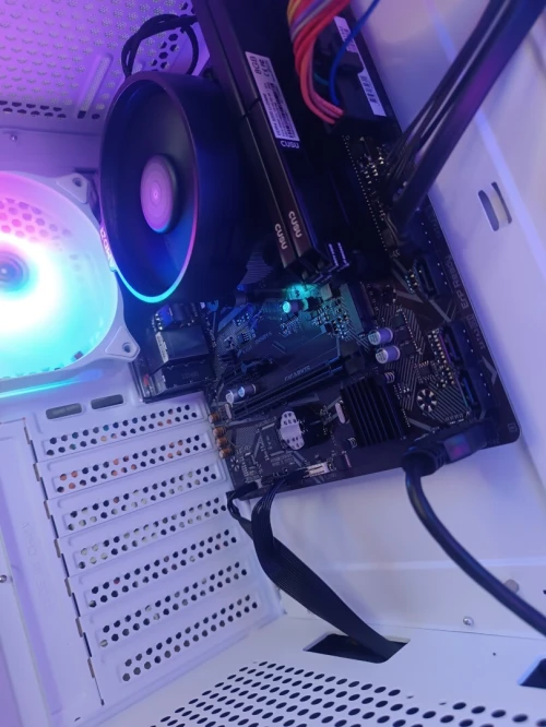 SOLD افااار المحبووووب PC GAMER RYZEN 5 5600G