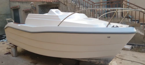 réparation bateaux résine, peinture polyuréthane - gelcoat - Topcoat  زورق نزهة، باخرة، قارب