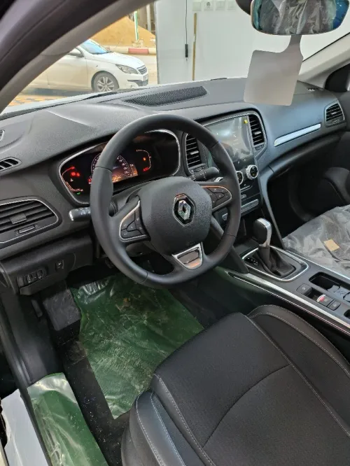 Renault Megane 4  2024 Itens