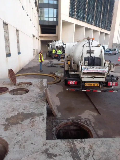 Camion débouchage nettoyage canalisation