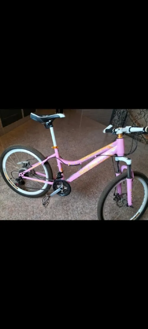 Vélo en très bon état à vendre (24 pouces)