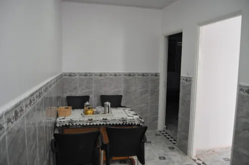 Location vacances Appartement F2 Tlemcen Marsa ben mhidi
