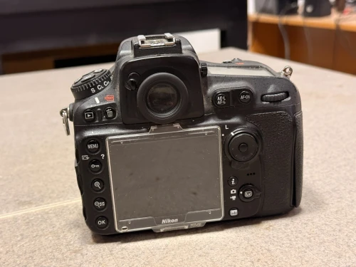 nikon D810