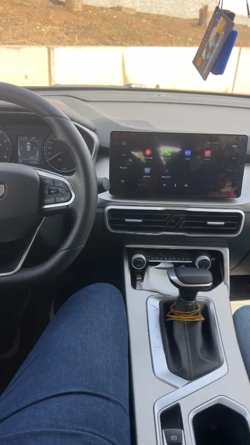 Geely Coolray 2025 