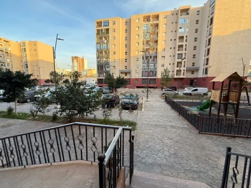 Location Appartement F4 Mostaganem Mezghrane