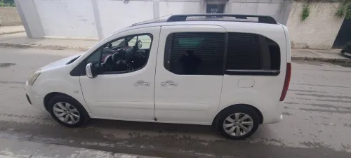 Peugeot Partner 2017 Tepee Allure 