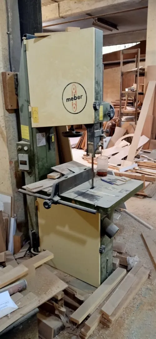 Scie circulaire pour bois 