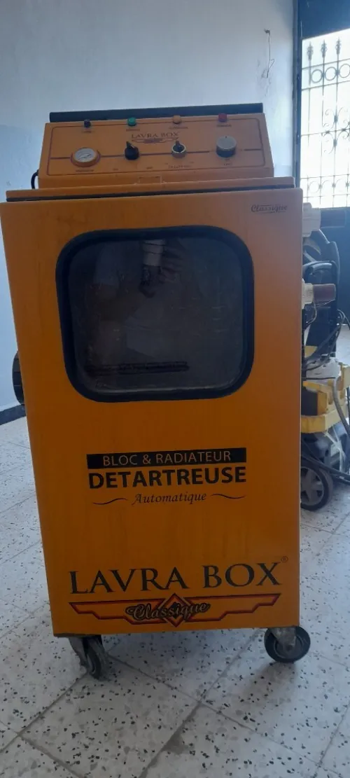 Machine detartreuse (lavage bloc et radiateur)+ karsher