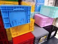 Caisse de rangement et palette