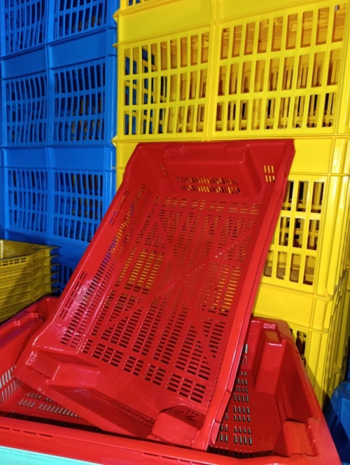 Caisse de rangement et palette