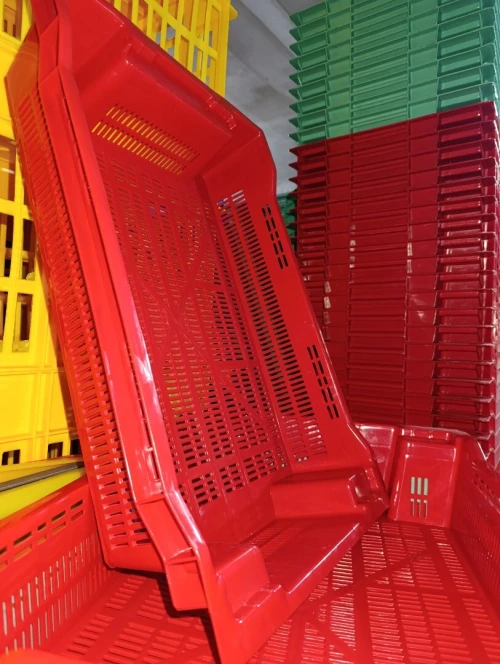Caisse de rangement et palette