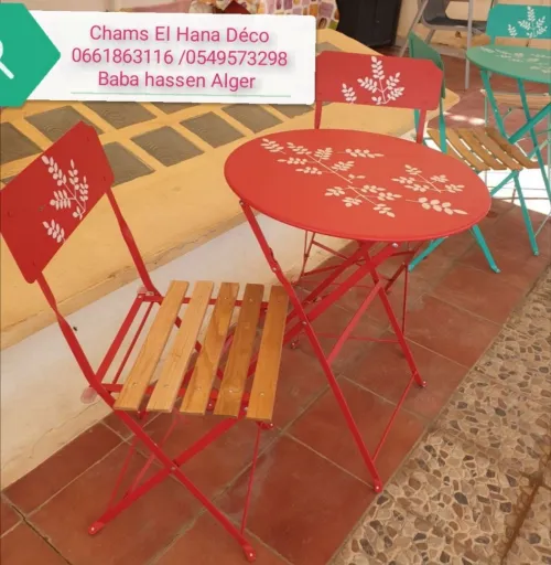 Chaises et tables