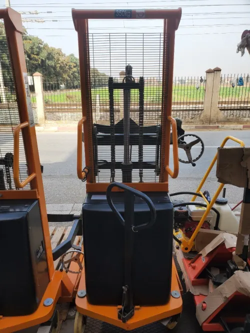 Gerbeur de fût semi-électrique et manuel 