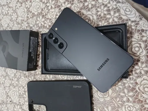 Samsung S22