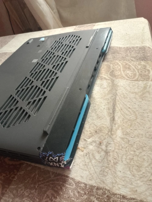 Laptop gaming lenovo LOQ ryzen 7