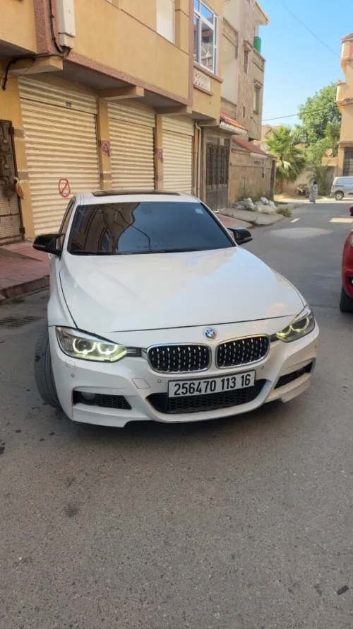 BMW Série 3 2013 