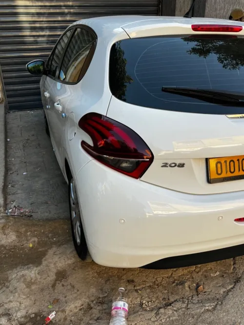Peugeot 208 2017 Access Facelift