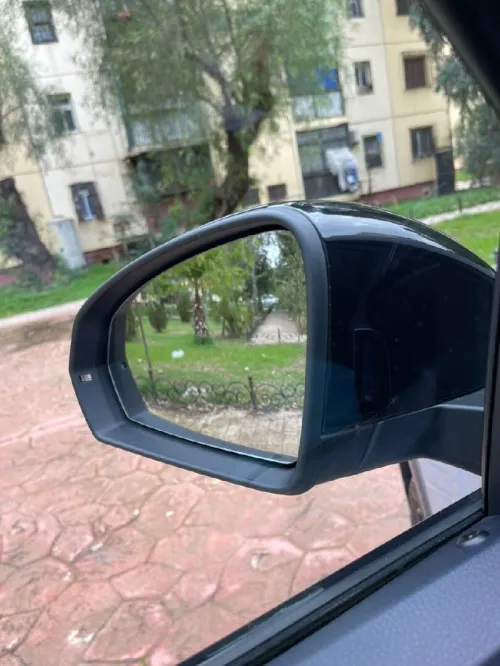 Volkswagen Tharu 2025 XR