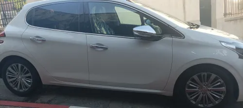 Peugeot 208 2019 Tech Vision