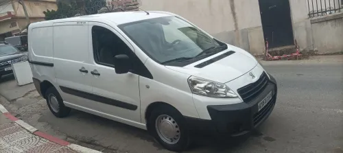 Peugeot Expert 2015 V.U Court