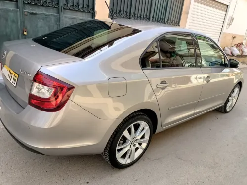 LOCATION DE VEHICULES ALGER