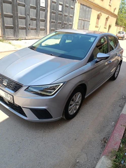 كراء السيارات مطار الجزائر العاصمة