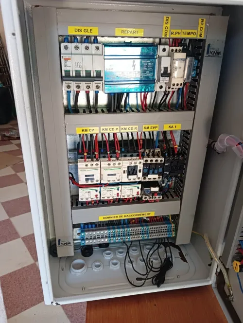 Armoires électriques pour chambre froide positive et négative 