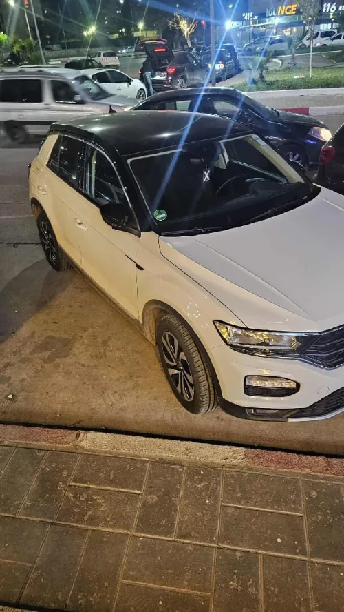 Volkswagen T-Roc 2021 Active
