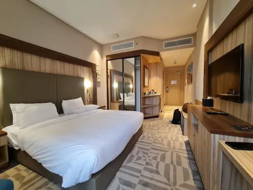 VOYAGE DUBAI / QATAR  MOIN CHER