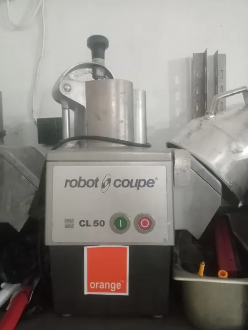 Coupe légumes éplucheuse bras mixeur 