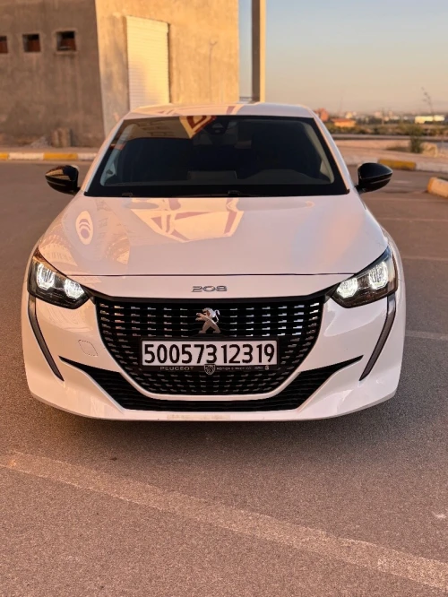 Peugeot 208 2023 E-Style