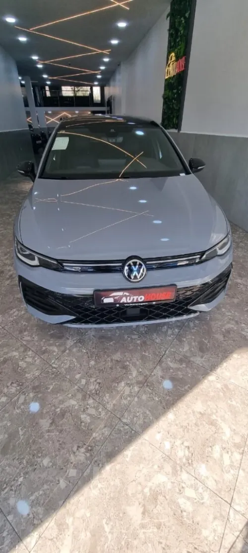 Volkswagen Golf 8 2025 R-Line