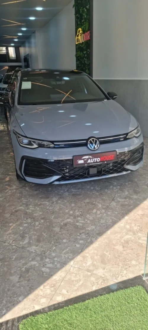 Volkswagen Golf 8 2025 R-Line