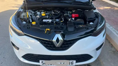 Renault Clio 5  2023 Authentic