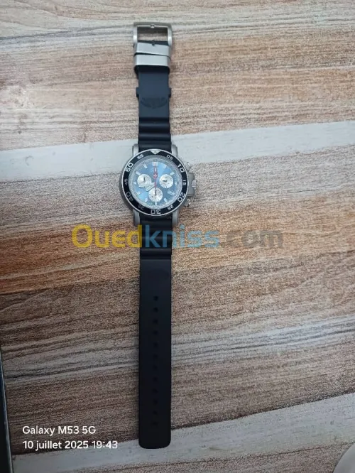 Montre Swiss military