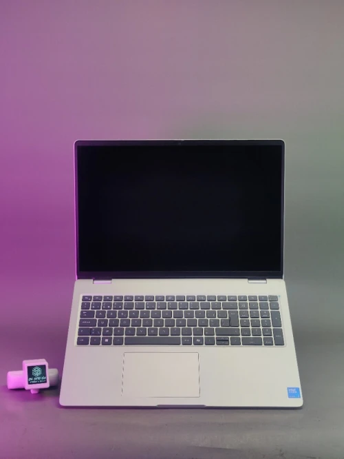Dell pro 16 ultra 5 235u 16gb RAM DDR5 512gb SSD écran 16"