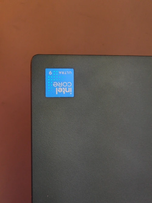 Dell precision 5690 ultra 9 185H rtx 2000 ADA 64GB RAM DDR5 2TB SSD ÉCRAN 16"