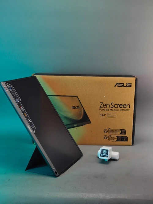 Asus Zenscreen portable monitor  15,6" wide screen model MB16ACE