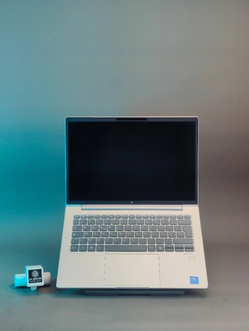 HP ELITEBOOK 640 G11 ULTRA 5 125U RAM 16GB DDR5 SSD 512GB ÉCRAN 14"