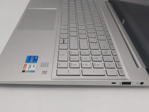 HP Pavilion 15 i5 1155G7 8 Go DDR4 256 Go SSD 15 POUCES FHD Intel Iris Xe Graphics