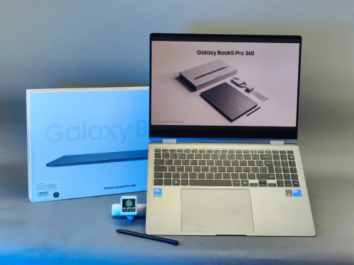 SAMSUNG GALAXY BOOK 5 PRO 360 ULTRA 7 256V INTEL ARC 140V  16GB LPDDRX5 512GB SSD ÉCRAN 16 QHD+