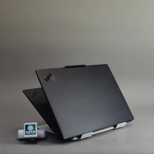 Lenovo Thinkpad X1 carbon gen 12 ultra 5 125u 16gb LPDDRX5 512gb SSD ÉCRAN 14" wuxga