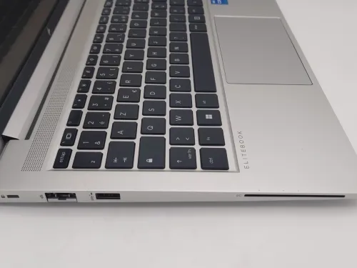HP EliteBook 640 G10 i5 1345U 16 Go DDR4 512 Go SSD 14 Pouces Intel Iris Xe Graphics