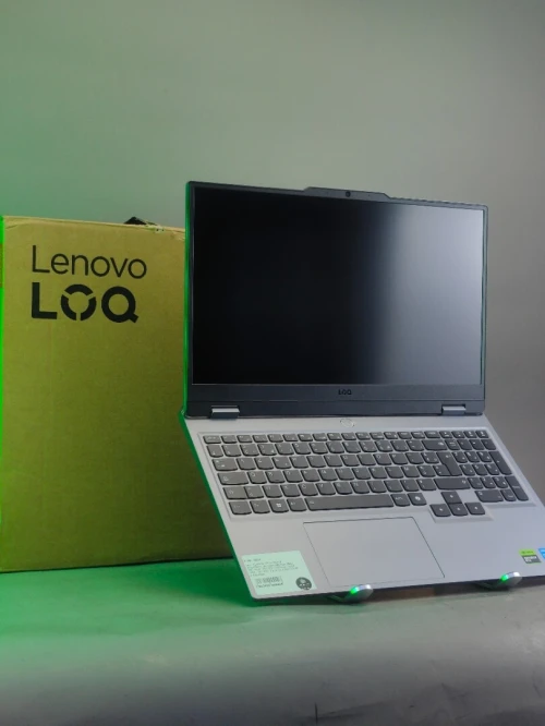 LENOVO loq 15 gen 9 i5-12600hx 16gb DDR5 SSD 512gb rtx 4050 écran 15,6"