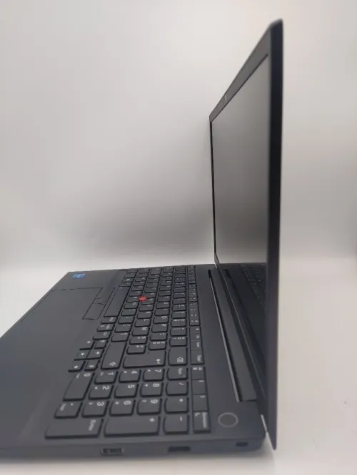 Lenovo Thinkpad E15 Gen 4 i5 1235U 8GB DDR4 256GB SSD NVMe 15.6 FHD Intel Iris Xe