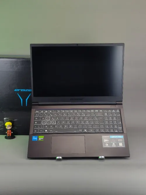 Erazer deputy p60i i5 12450H rtx 4060 RAM 32gb SSD 512gb écran 15,6"