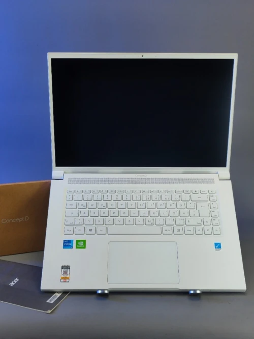 ACER CONCEPT D3 PRO i7-11800H NVIDIA t1200 RAM 16gb SSD 1tb ÉCRAN 15,6"